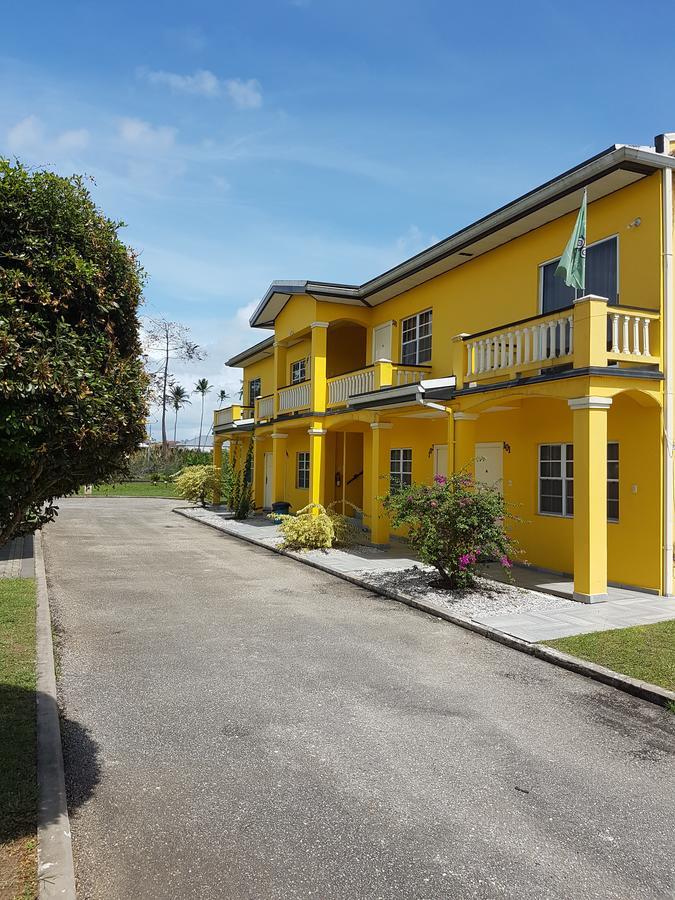 Piarco Village Suites Buitenkant foto
