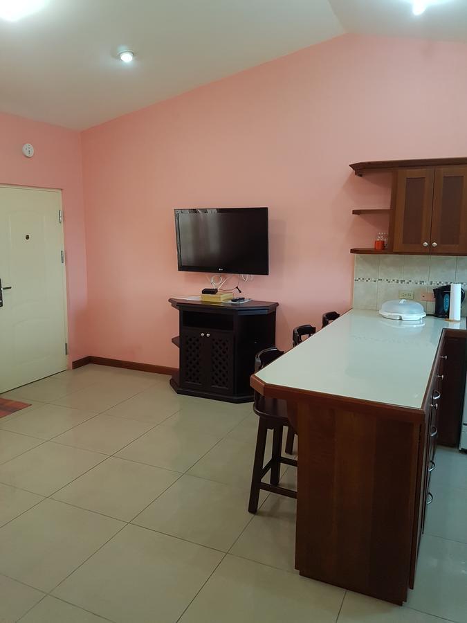 Piarco Village Suites Buitenkant foto