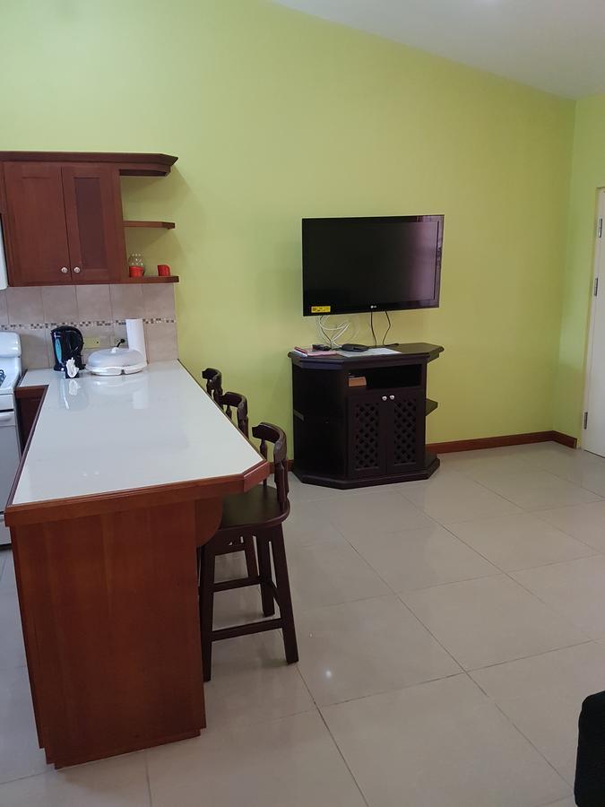 Piarco Village Suites Buitenkant foto